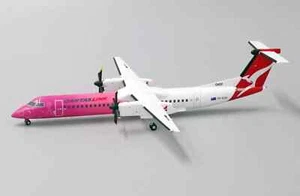 JC Wings 1:200 Qantaslink Bombardier Dash-8-Q400 VH-QOH (XX2206) 'Breast Cancer' - Picture 1 of 10