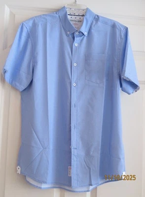 INTERNATIONAL REPORT Men's Large Shirt Button Up Short Sleeve Blue Dot on White - Image 1 of 4