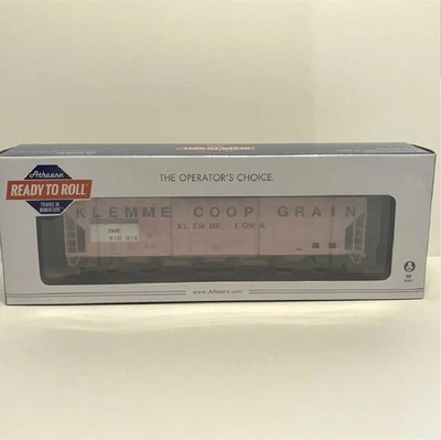 Athearn HO FMC 4700 Covered Hopper Dakota Minnesota & Eastern DME #810012 - Image 1 of 2