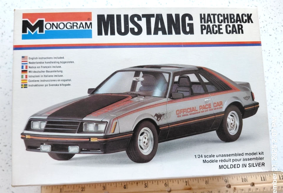 Unassembled Model Kit Mustang Hatchback Pace Car 1/24 Scale 2250-0100 - Image 1 of 4