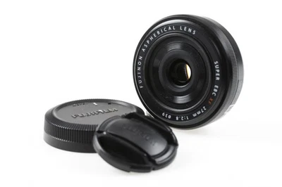 FUJIFILM Fujinon XF 27mm f/2,8 - Schwarz - SNr: 44A06532 - Bild 1 von 4