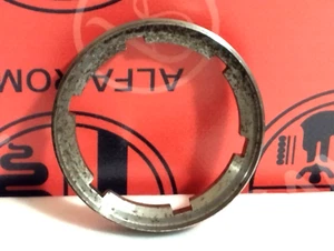 ALFA ROMEO ALFETTA GHIERA SINISTRA CUSCINETTO RUOTA POSTERIORE 116002545703 - Foto 1 di 3