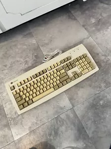 Gateway 7001459 (E06350US002-C) BEIGE PS/2 RUBBER DOME MECHANICAL Keyboard - Picture 1 of 10