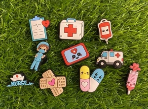 Paquete de 10 dijes para zapatos de enfermera/médico/tema médica compatibles con Crocs - Imagen 1 de 1