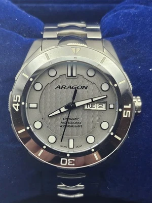 Reloj Hombre Aragón Modelo A506 Esfera Plateada Hércules Automático 50mm 200m WR Foto 1 de 4