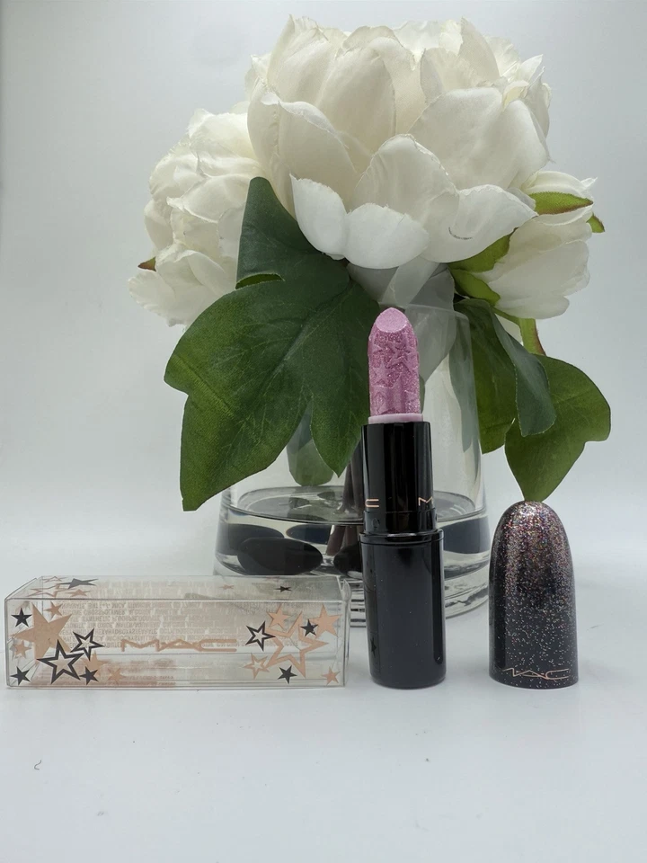 Mac - Starring You Holiday 2019 Kiss of Stars Lipstick Gold Star