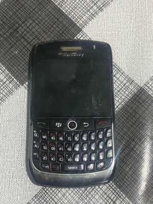 Blackberry 8900 Black (T-Mobile/EE ) Retro Mobile Smartphone - Image 1 of 2