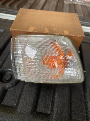 Fit For Mitsubishi Galant Colt E30 E33 Corner Lights lamp LH Genuine Nos Japan. Foto 1 de 4