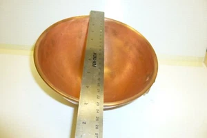 Vintage Kupfer Rührschüssel dick schwer mit Messing Ring Griff 81/2" gefaltete Kanten - Bild 1 von 6