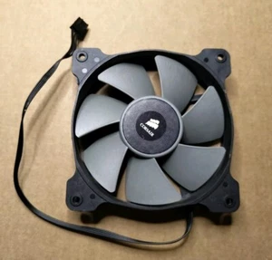 Corsair PC FAN DC BRUSHLESS DC COOLING FAN 120 x 120mm DC 12V 0.28A - Picture 1 of 5