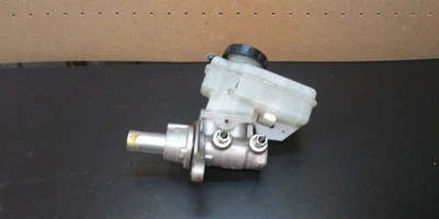 14 15 DEPÓSITO CILINDRO MAESTRO FRENO INFINITI Q60 OEM D6010-JK30A Foto 1 de 4