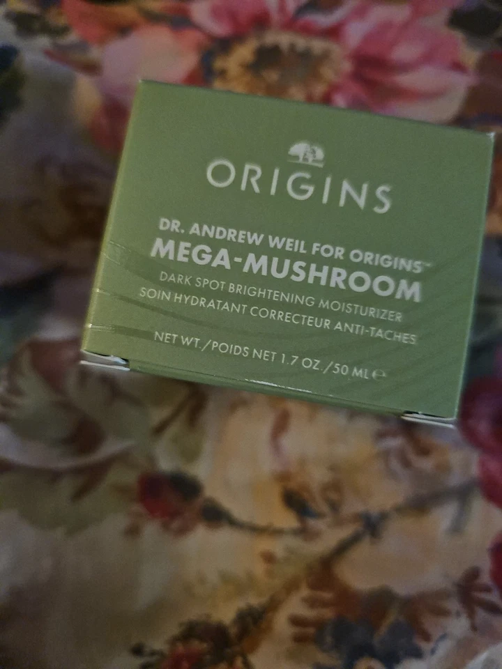 🎃ORIGINS MEGA HONGO HIDRATANTE MANCHAS OSCURAS🎃 Foto 1 de 1