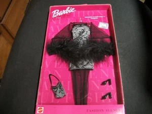 Vintage 2002 Barbie Fashion Avenue #25701 Premere In New York NEU - Bild 1 von 2