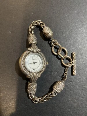 Reloj Brighton CALGARY Vintage Cadena Trenzada Plateada Cara Redonda Palanca - Imagen 1 de 4