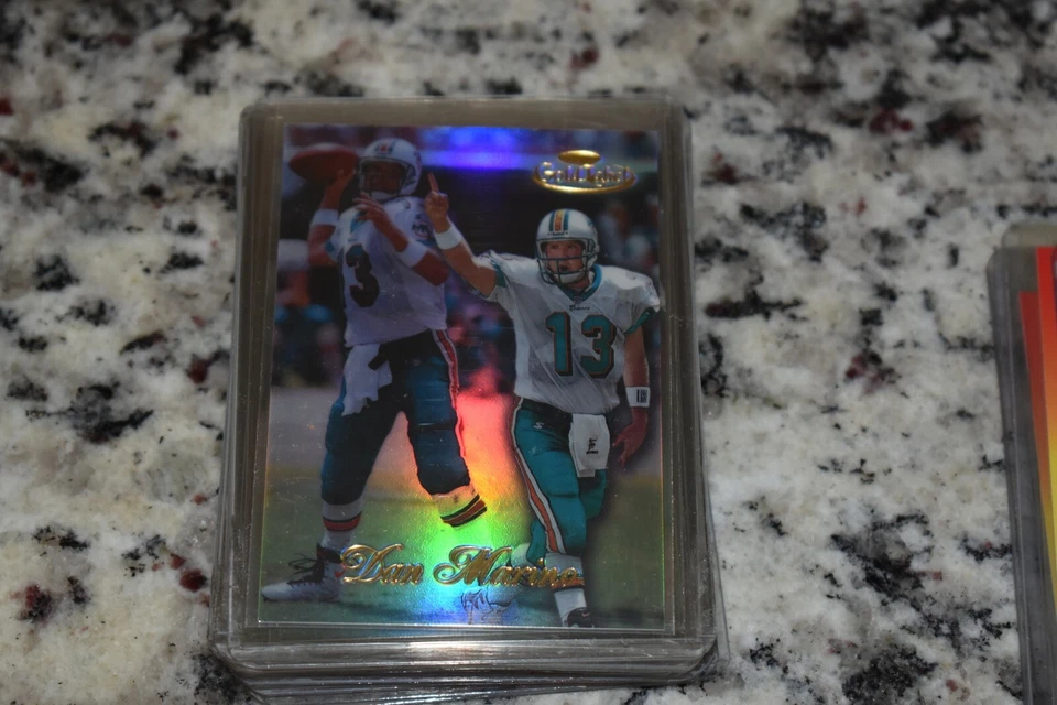 1998 Topps Gold Label Class 1 Dan Marino #30 HOF - Image 1 of 1