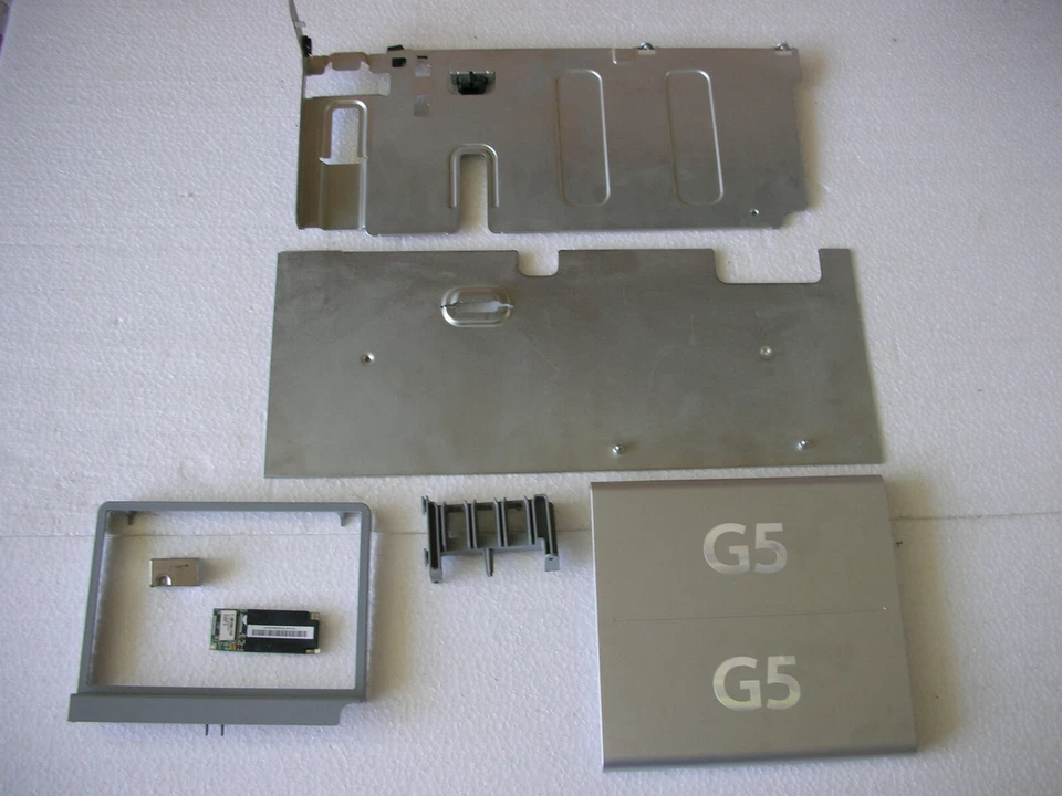 Apple Power Mac G5 A1047 EMC 1969C Cover Heatsink + Parts - Image 1 of 1