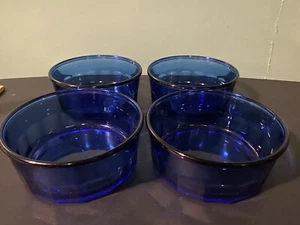 4 Cobalt Blue Bowls Arcorc France 26 - Picture 1 of 2