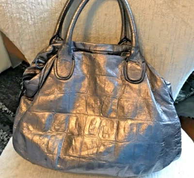 BOLSO/BOLSO DE MANO ABRO CUERO SUAVE PLATA/ESTAÑO IMITACIÓN COCODRILO PATRÓN Foto 1 de 4