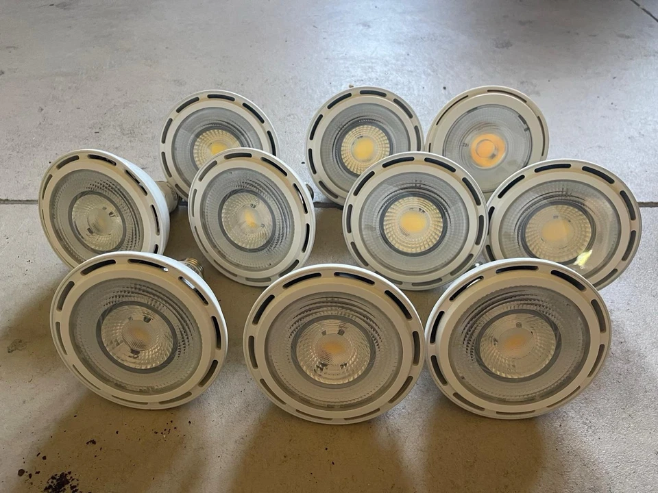 Sylvania PAR38 LED Light Bulbs – 5000K Daylight - Image 1 of 2