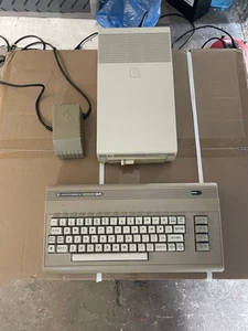 Commodore C64 Tastatur + Disk Drive 1541 PC (ohne Netzteil) - Photo 1/10