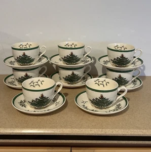 Vintage Set of 8 Spode Christmas Tree Cups and Saucers Made in England S3324 - Picture 1 of 6