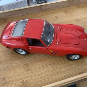 Burago Ferrari GTO 1962 Rot Sportwagen 1:18 Modellauto - Bild 1 von 7