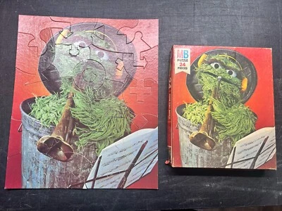 Vintage 1983 MB Sesame Street Muppets Oscar The Grouch 24 Piece Jigsaw Puzzle - Image 1 of 4