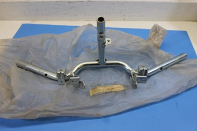 Conjunto de manillar Yamaha Riva CA 50 Scooter 1983 1984 1985 1986 20G-26110-00-00 Nuevo de Lote Antiguo Foto 1 de 4