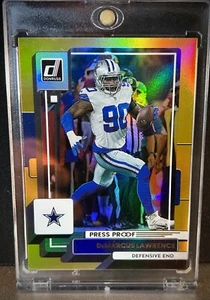 DeMARCUS LAWRENCE RARE GOLD REFRACTOR INVESTMENT CARD SP PANINI DALLAS COWBOYS - Picture 1 of 2