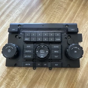 2008 Ford Escape Mercury Mariner AM FM Radio CD Control Panel 8L8T-18A802-AHW - Picture 1 of 6