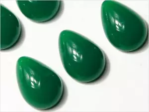 Menge (6) Tschechische Vintage Träne Jade Grün Chrysopras Glas Cabochons 18 mm - Bild 1 von 3