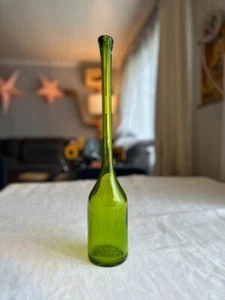 avocado Green Long neck blown glass Bottle/decanter 16.5 tall, heavy glass VTG - Picture 1 of 17