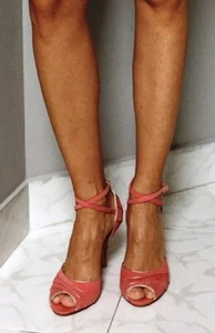 Sandalias Faith 36 cuero auténtico coral NUEVAS envío a todo el mundo Free Post Worldwid - Imagen 1 de 5