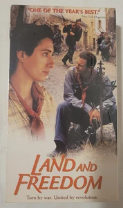 LAND AND FREEDOM(VHS-1995)SPANISH-CIVIL WAR-DRAMA-ROMANTIC-SEALED-NEW-OOP-RARE - Picture 1 of 6