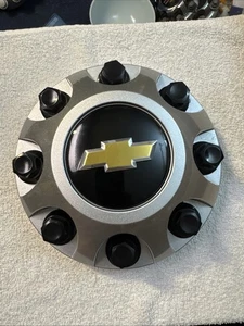 2011-2025 Chevrolet Silverado/Suburban 2500 3500 Hub Cap Wheel Cover OEM 9597819 - Picture 1 of 10