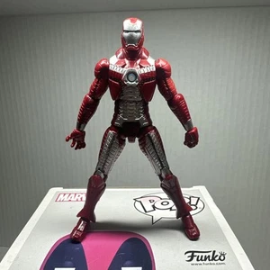 Hasbro Marvel Universe Iron Man 2 MARK V Armor 3.75" Action Figure 2010 Loose - Picture 1 of 2