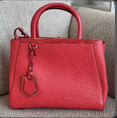 Bolso de hombro Fendi Petit Toujours de cuero rojo Foto 1 de 4