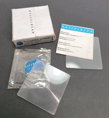 Hasselblad 42196 Focusing Screen With Split Image Rangefinder 1 - Image 1 of 4