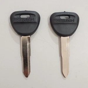 Se adapta a Mitsubishi Fuso Canter serie Fe llave en blanco Mit38p par 2 piezas mercado de accesorios - Imagen 1 de 5
