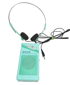 Vtg HTF Gran Prix AM/FM Deluxe Pocket Radio/Phones Model A2090 Mint Green Works - Picture 1 of 16