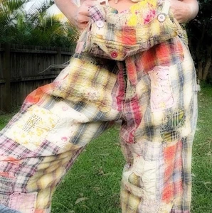 Magnolia Pearl OVERALLS 073 Patchwork Love Overalls Brand New Dungarees Jumpsuit - Foto 1 di 11