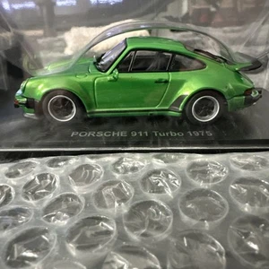 Kyosho 1/43 Porsche 911 Turbo 1975 Green Metallic - Picture 1 of 21