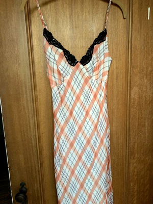 Realisation Par The Karlie, 100% seda corte sesgado, hasta la pantorrilla vestido sin mangas Foto 1 de 4