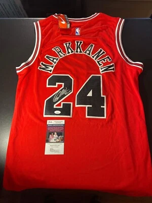 Lauri Markkanen Signed Autographed Chicago Bulls Basketball Jersey Jsa Coa Rare - Image 1 of 4