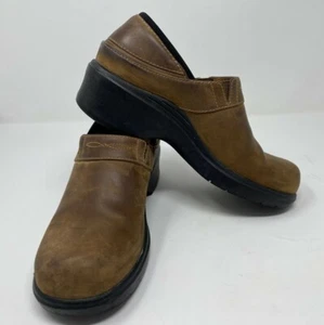 womens 9.5 Shoes Ariat Clogs Brown Leather Distressed Look - Picture 1 of 12