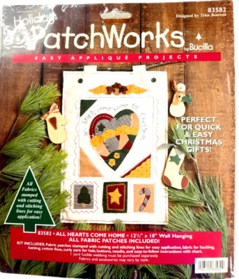 Набор для рукоделия Stitchery Bucilla Patchworks настенный ВСЕ СЕРДЦА ВОЗВРАЩАЮТСЯ ДОМОЙ Рождество - Изображение 1 из 4