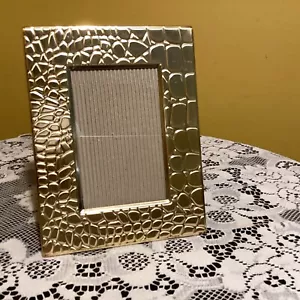 Argento SC by Sicura CROCODILE Satin Gold 4”x6” Photo 7”x9” Picture Frame - Picture 1 of 11