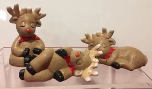 Reindeer Kimple ??? Deer 3 Figurines 4”x 4” Vintage Ceramic  Christmas  - Picture 1 of 6
