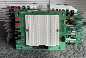 Lote de (28) placa de prototipado National Instruments NI Elvis 188429A-01 - Imagen 1 de 6