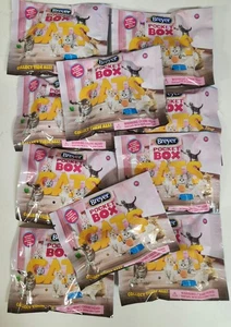 10 packs- New Breyer Pocket Box Cat No.1586 Pink Meow Blind Bags Retired - Picture 1 of 4